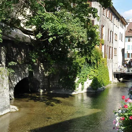 Apartment Superbe 2 Pieces Confort, Terrasse, Parking Prive, Proche Et Centre D'annecy - Fr-1-432-73 *