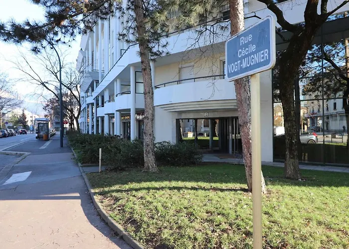 Calme Et Confort A Avec Terrasse Et Parking - Fr-1-432-73 דירה *
